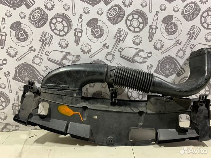 Воздухозаборник Mercedes C W204