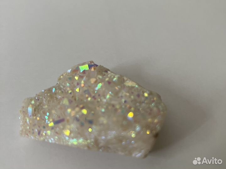 Драгоценый камень