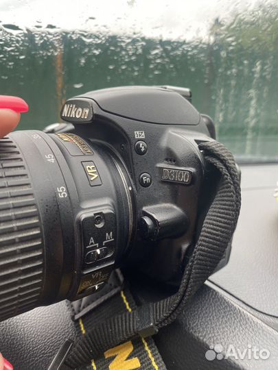 Зеркальный фотоаппарат