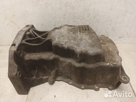 Поддон двигателя Рено