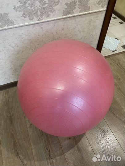 Гимнастический мяч фитбол