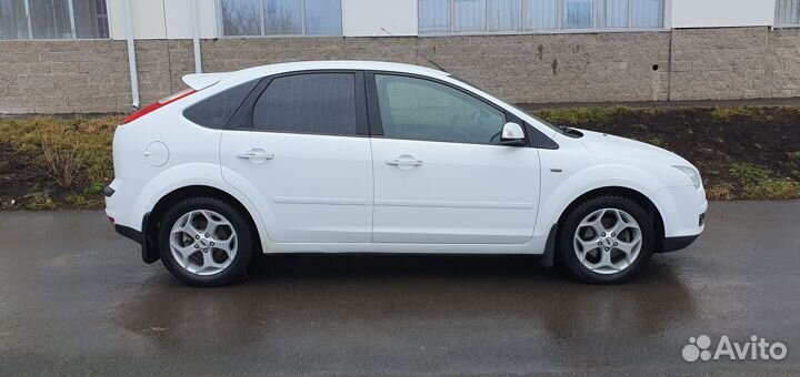 Ford Focus 2.0 AT, 2007, 89 800 км