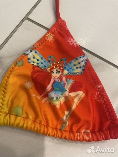 Купальники, круг надувной, очки и др