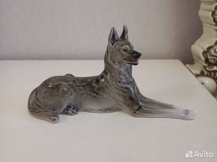 Фарфоровая статуэтка Овчарка лфз