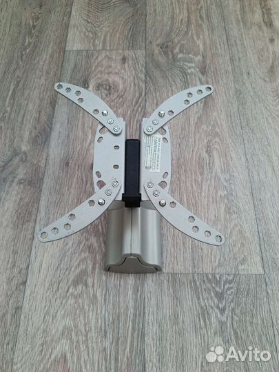 Кронштейн для телевизора на стену