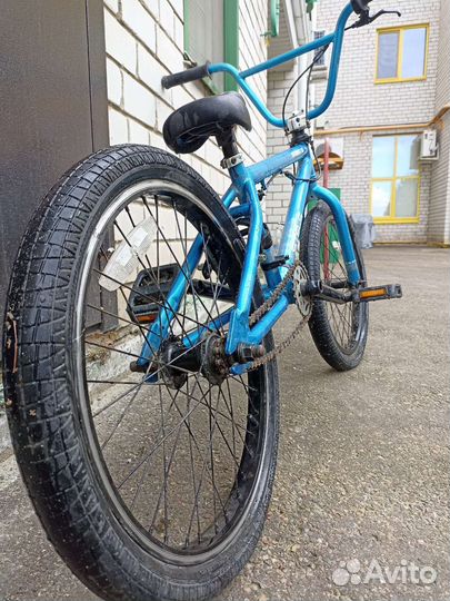 Трюковой велосипед BMX