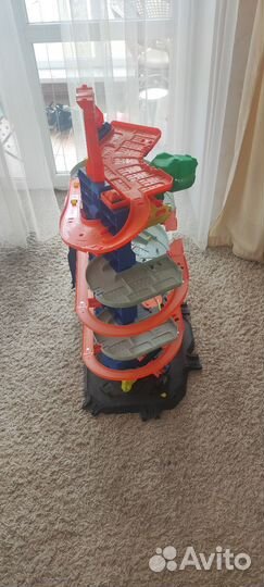 Гоночный трек hot wheels