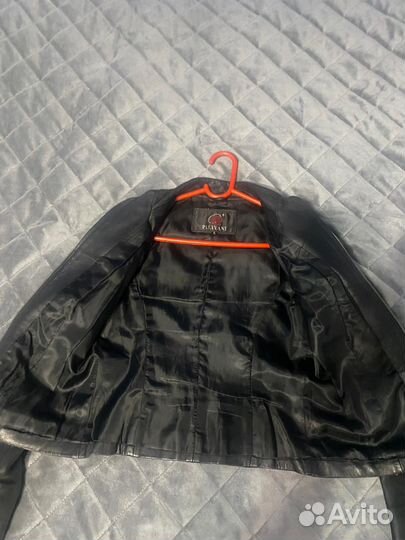 Куртка кожаная женская