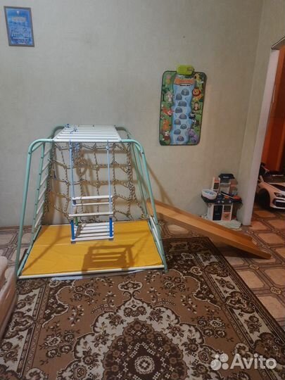 Детская спортивная домашняя площадка с горкой