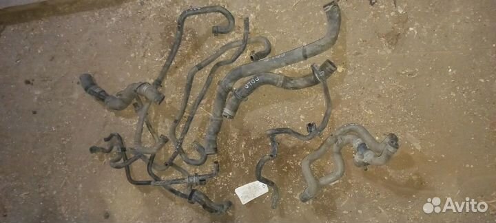 Патрубок системы охлаждения Volkswagen Polo 10-20