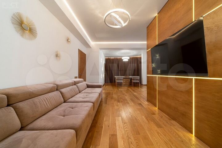 3-к. квартира, 80 м², 3/14 эт.