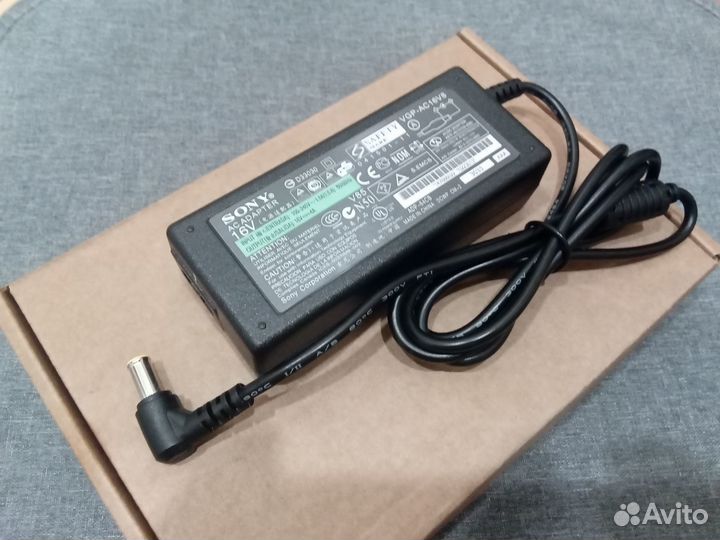 Блок питания для ноутбука Sony Vaio VGN-UX1XRN