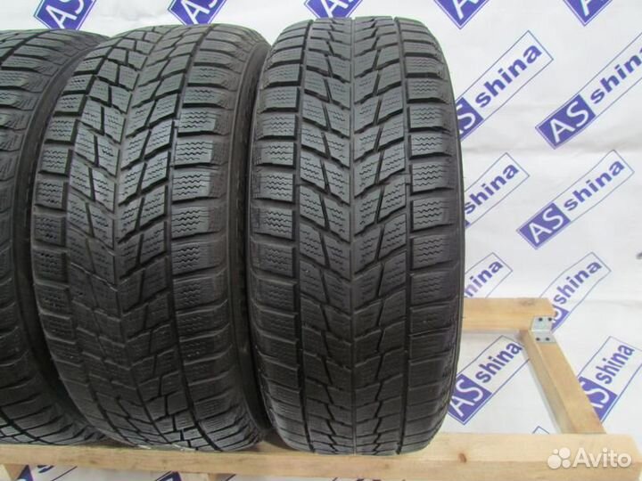 Bridgestone Blizzak LM-22 205/55 R16 97P