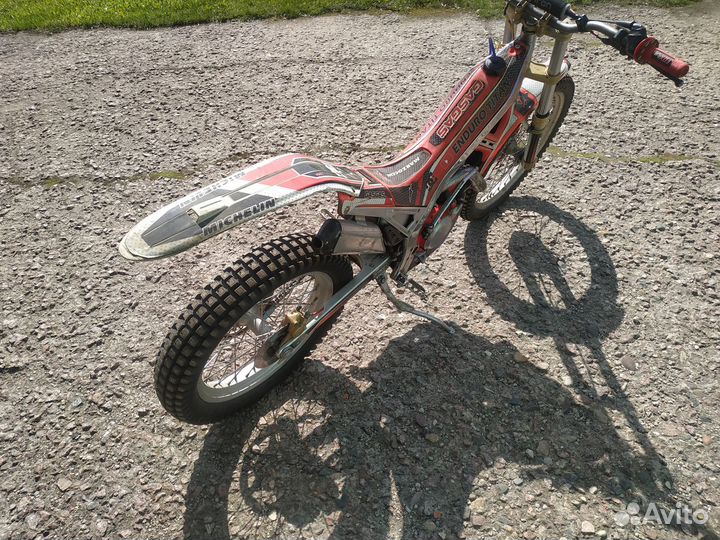Тотальный мотоцикл gasgas txt 250