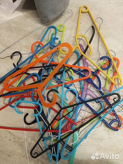 Вешалки Плечики