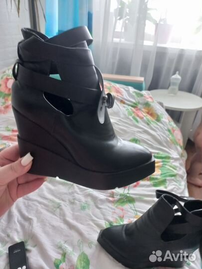 Ботинки состояние новых почти не насила мне узкие