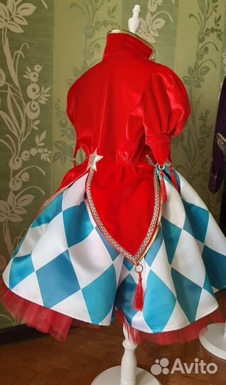 Пошив авторских костюмов