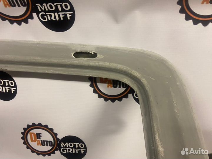 Стеклопластиковая крышка багажника нива