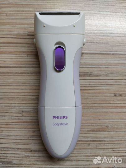 Женская электробритва Philips HP 6342/00
