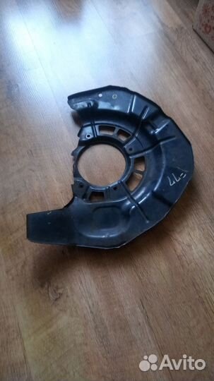 Щиток тормозного диска