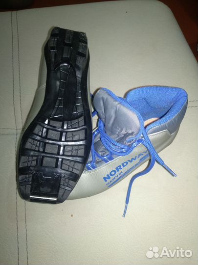 Лыжные ботинки