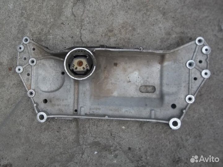 VW Golf Jetta Touran Caddy A3 балка подмоторная
