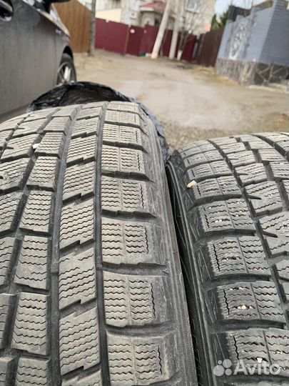 Dunlop SP Winter Maxx WM01 215/55 R17