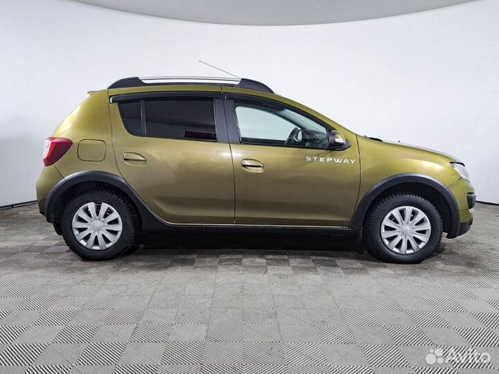 Renault Sandero Stepway 1.6 МТ, 2016, 129 835 км