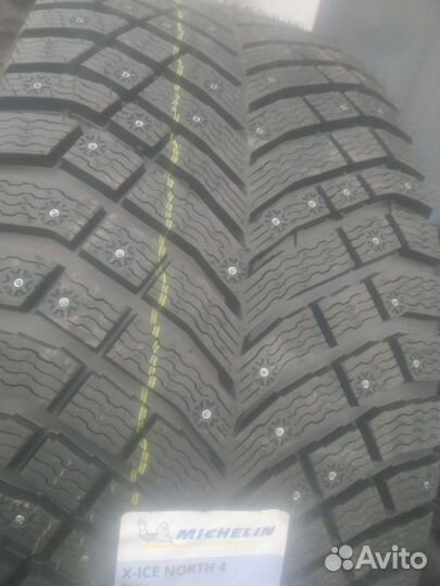 Michelin X-Ice North 4 275/40 R21 и 305/35 R21