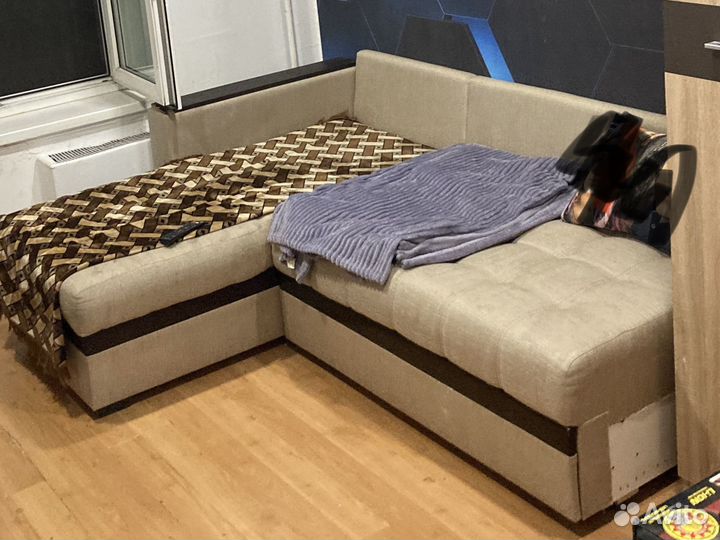 Угловой диван