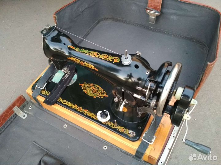 Швейная машинка подольск 2м