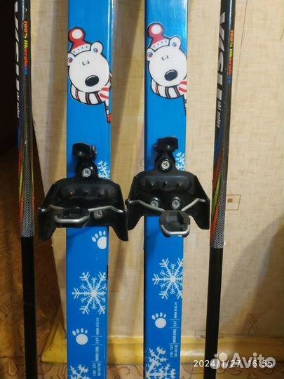 Лыжи беговые детские 120 см. с палками 110 см
