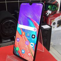 Samsung Galaxy A40, 4/64 ГБ