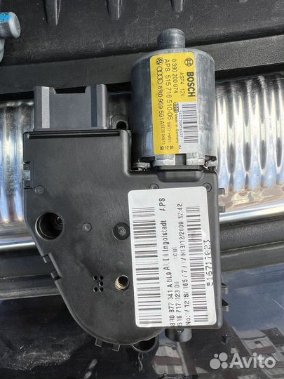 Мотор привода панорамной крыши audi Q5