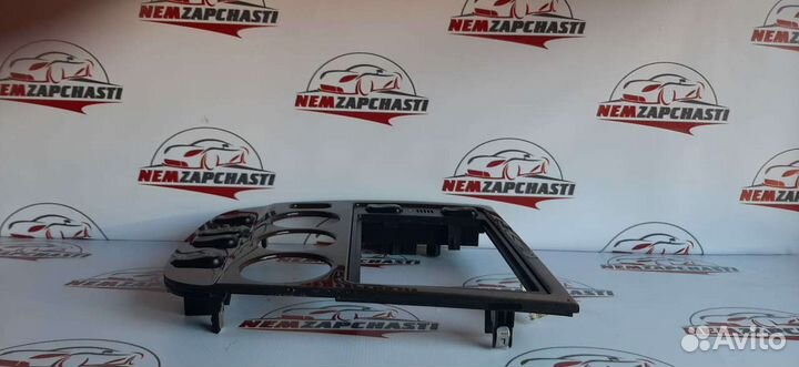 Консоль деревянная на mercedes ml163 дорест