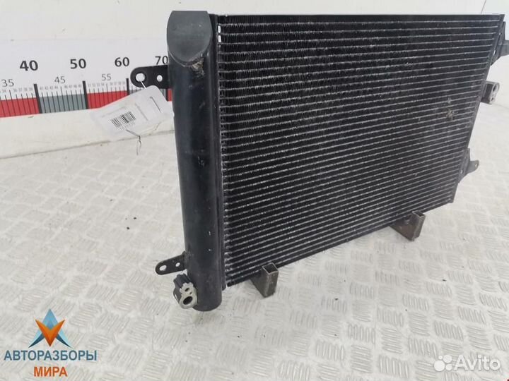 Радиатор кондиционера Volkswagen Sharan рест. 2002