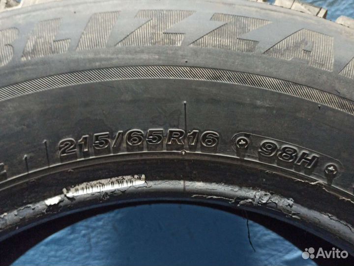 Bridgestone Blizzak WS-80 215/65 R16 98H