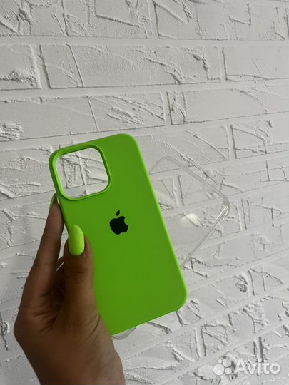 Чехол на iPhone 13 pro салатовый