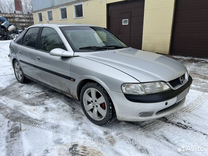 Opel Vectra 1.8 МТ, 1998, 274 000 км