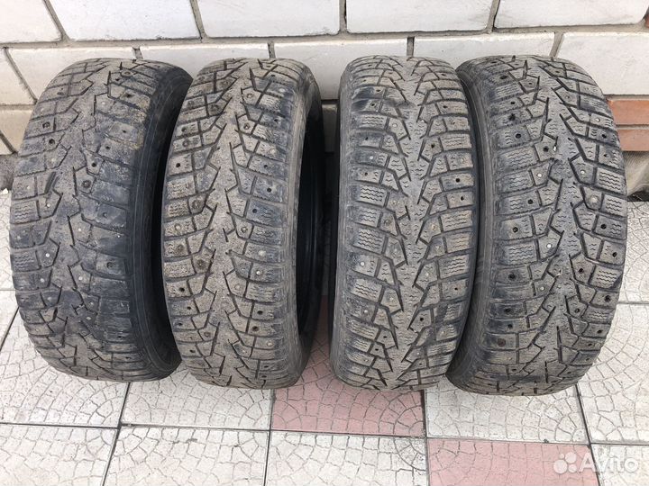 Maxxis ArcticTrekker NP3 185/65 R14 90T