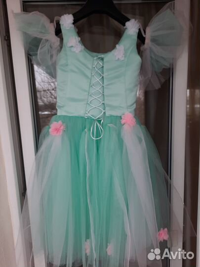 Нарядное праздничное платье для девочки