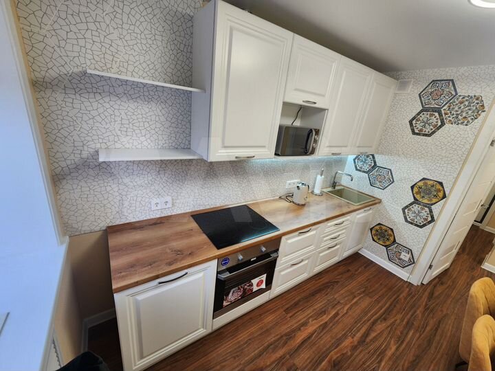 2-к. квартира, 50 м², 2/10 эт.