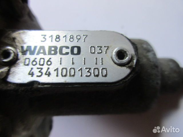 Клапан пневматический Volvo FH12 FH16