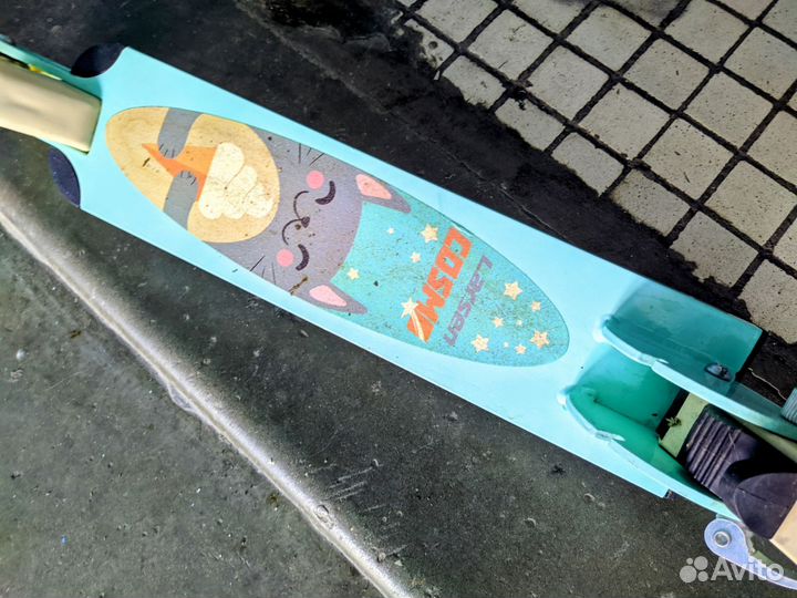 Фирменный самокат Larsen