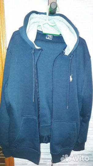 Спортивный костюм