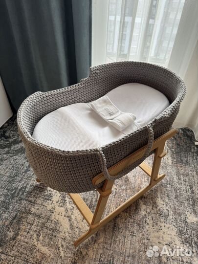 Вязаная люлька для новорожденного