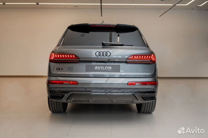 Audi Q7 3.0 AT, 2023