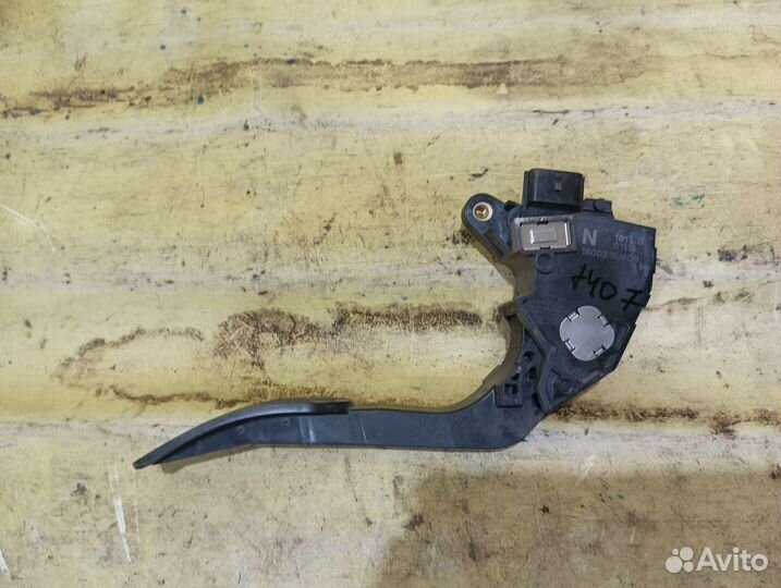 Педаль газа Nissan Juke Ниссан жук