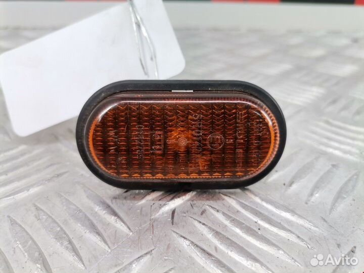 Повторитель передний правый Opel Movano (A) 2003