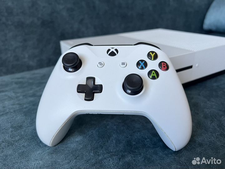 Xbox one s 1tb с играми